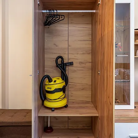 Grizinkalns With Free Parking Apartment
