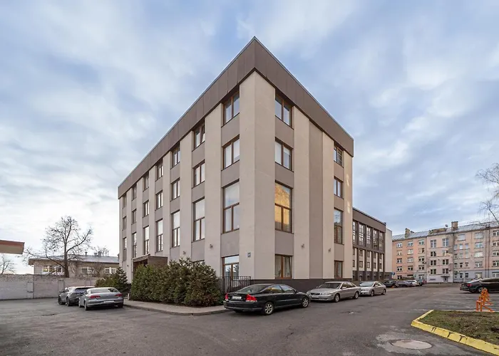 Grizinkalns With Free Parking Apartment